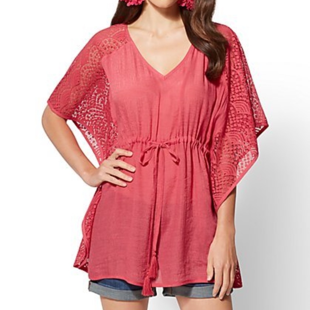 Coral Lace-Accent Topper New York and Company L/XL